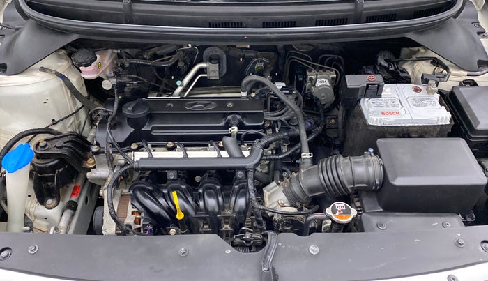 2017 Hyundai Elite i20 ASTA 1.2 DUAL TONE, Petrol, Manual, 37,696 km, Open Bonet