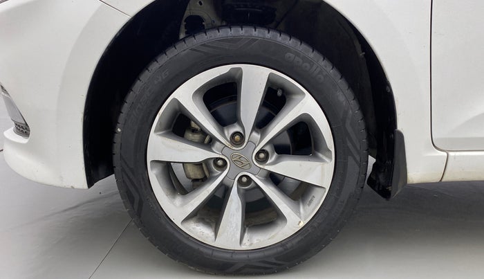 2017 Hyundai Elite i20 ASTA 1.2 DUAL TONE, Petrol, Manual, 37,696 km, Left Front Wheel