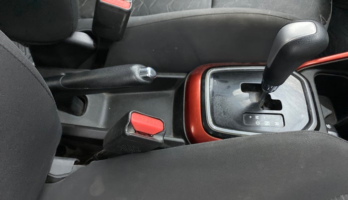 2018 Maruti IGNIS ALPHA 1.2 AMT DUAL TONE, Petrol, Automatic, 79,151 km, Gear Lever