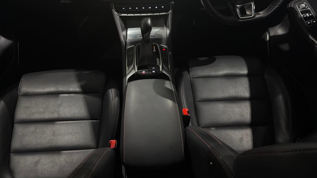 2022 MG HS Vibe, Automatic, 45324 km, Center Console