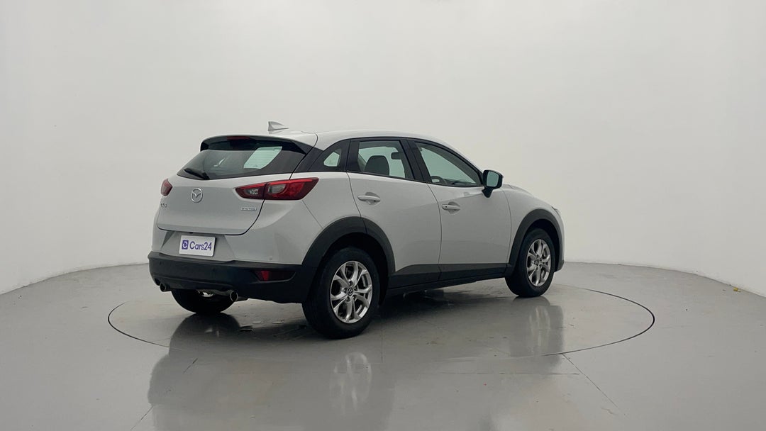 Right Back Diagonal (45- Degree) View