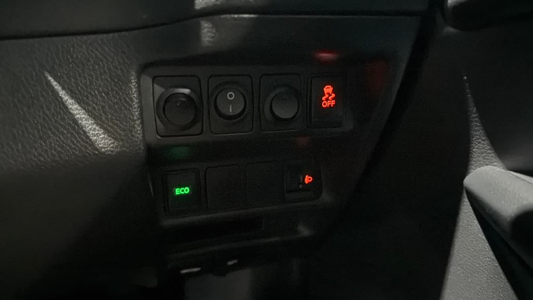 2021 Nissan X-trail St (4WD), Automatic, 88754 km, Utility Switches/Buttons