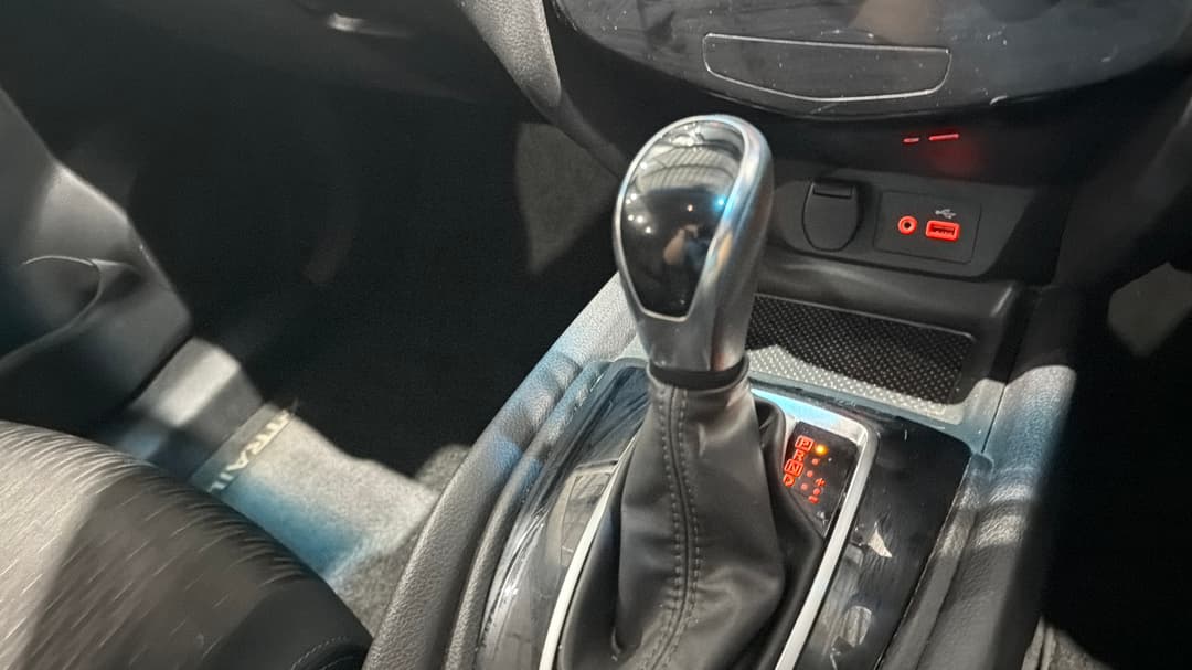 2021 Nissan X-trail St (4WD), Automatic, 88754 km, Gear Lever 