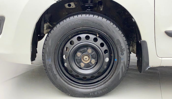 2016 Maruti Wagon R 1.0 VXI, Petrol, Manual, 96,878 km, Left Front Wheel