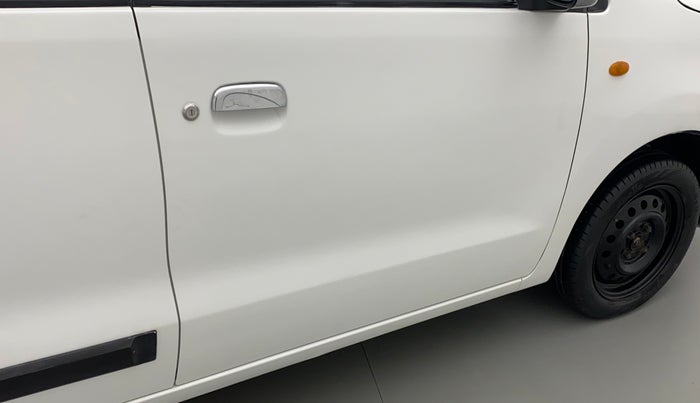 2016 Maruti Wagon R 1.0 VXI, Petrol, Manual, 96,878 km, Driver-side door - Paint has faded