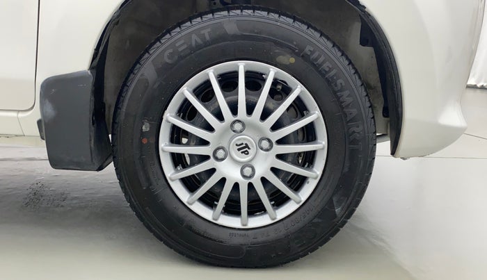 2016 Maruti Alto 800 LXI, Petrol, Manual, 1,02,043 km, Right Front Tyre