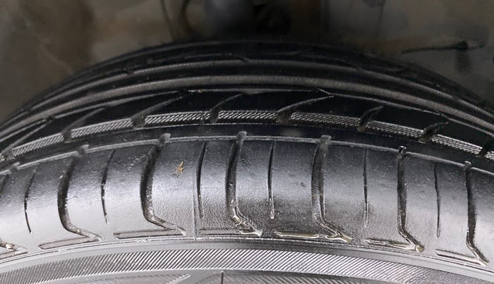 2018 Honda City V MT PETROL, Petrol, Manual, 51,129 km, Right Front Tyre Tread