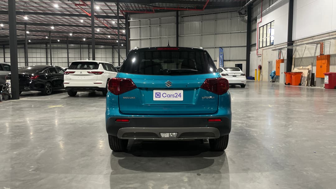 2022 Suzuki Vitara 1.6l, Automatic, 53880 km, Back/Rear View