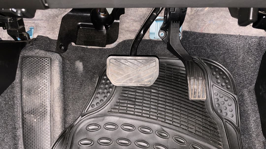 2022 Suzuki Vitara 1.6l, Automatic, 53880 km, Pedals and Footmat