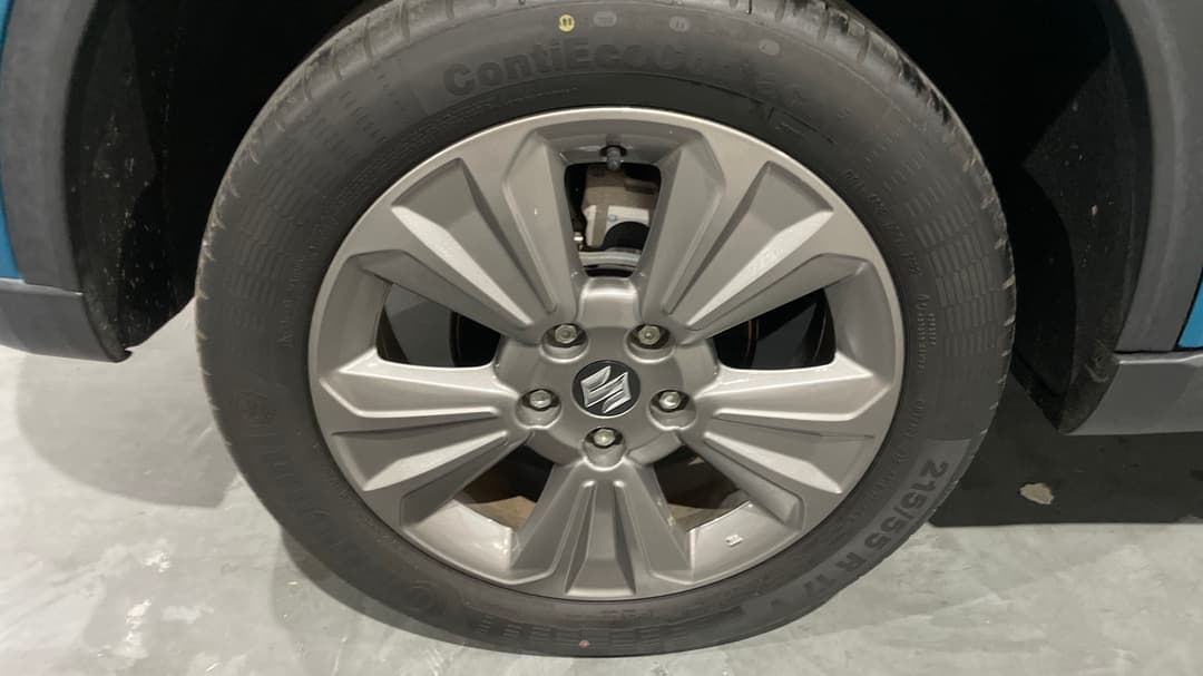 2022 Suzuki Vitara 1.6l, Automatic, 53880 km, Right Rear Wheel