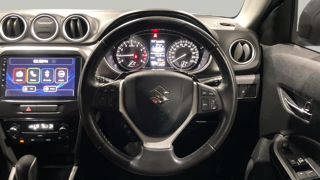 2022 Suzuki Vitara 1.6l, Automatic, 53880 km, Steering Wheel Close-up