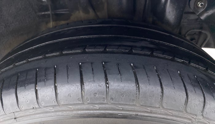 2017 Hyundai Elite i20 SPORTZ 1.2, Petrol, Manual, 66,682 km, Left Rear Tyre Tread