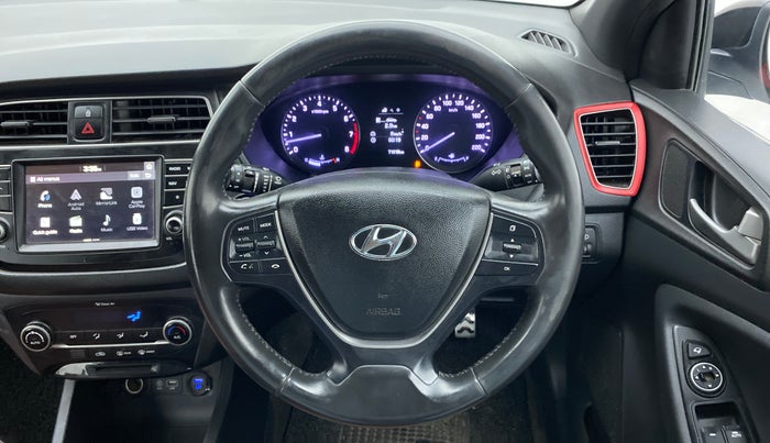 2018 Hyundai i20 Active 1.2 SX DUAL TONE, Petrol, Manual, 72,011 km, Steering Wheel Close Up