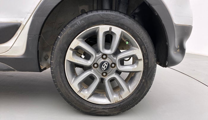 2018 Hyundai i20 Active 1.2 SX DUAL TONE, Petrol, Manual, 72,011 km, Left Rear Wheel