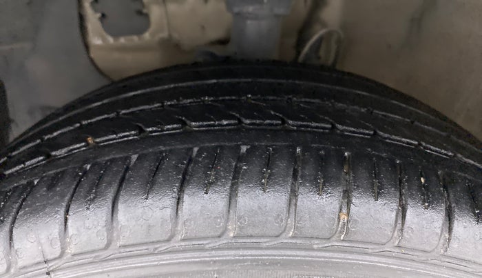 2018 Hyundai i20 Active 1.2 SX DUAL TONE, Petrol, Manual, 72,011 km, Left Front Tyre Tread