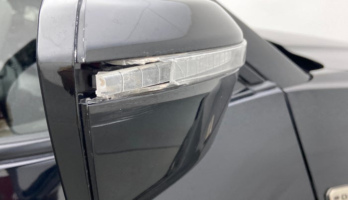 2022 Tata Safari XZ PLUS DARK EDITION, Diesel, Manual, 18,319 km, Right rear-view mirror - Indicator light has minor damage
