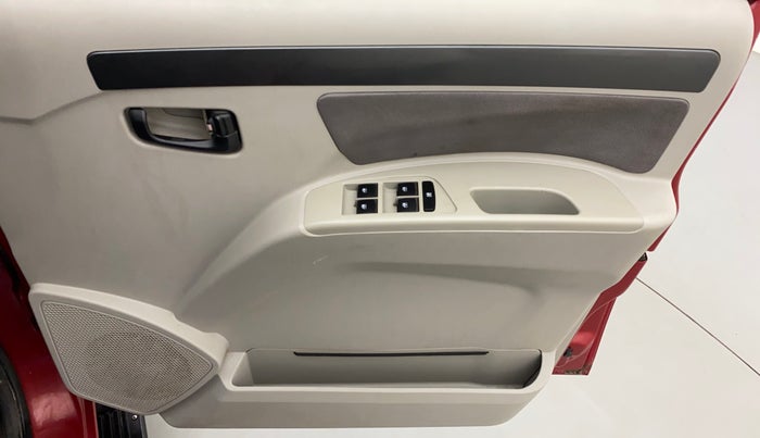 2015 Mahindra Scorpio S8, Diesel, Manual, 61,590 km, Driver Side Door Panels Control