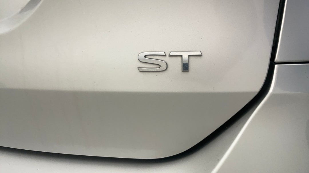 Badge (Boot Right Side)