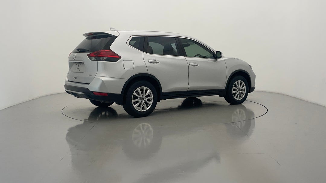 Right Back Diagonal (45- Degree) View