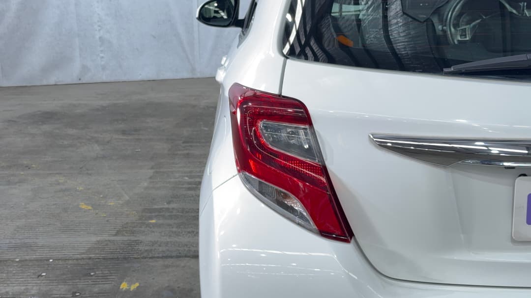 2015 Toyota Yaris Ascent, Automatic, 78729 km, Badge (Boot Left Side)