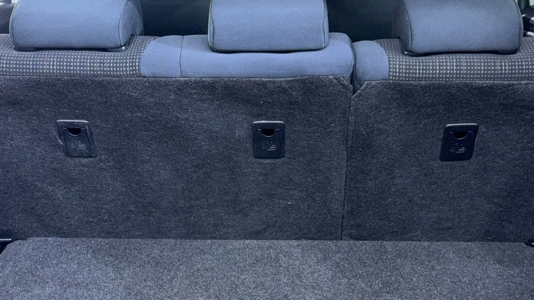 2015 Toyota Yaris Ascent, Automatic, 78729 km, Child Seat Anchor Points
