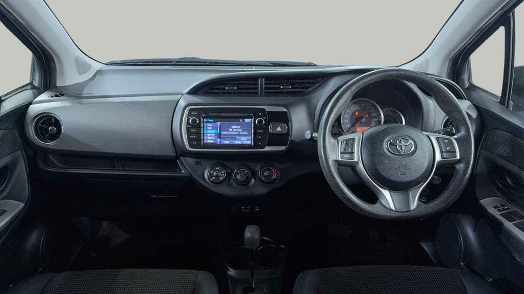 2015 Toyota Yaris Ascent, Automatic, 78729 km, Dashboard View