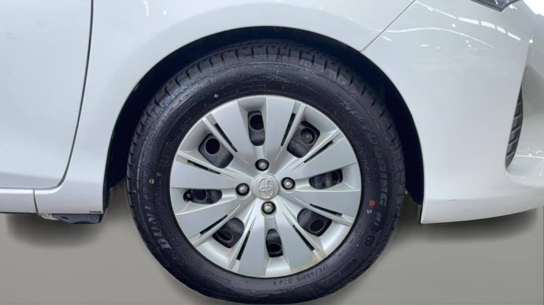 2015 Toyota Yaris Ascent, Automatic, 78729 km, Right Front Wheel