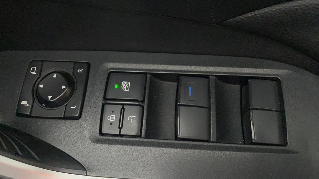 2020 Toyota RAV4 Gx (2wd) Hybrid, Automatic, 87086 km, Drivers Side Door Panel Controls