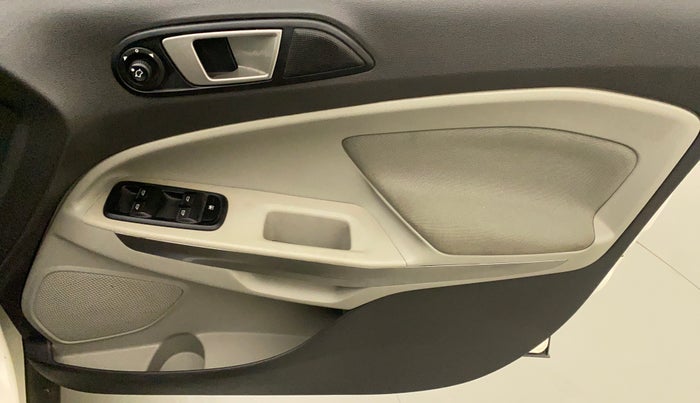 2015 Ford Ecosport TITANIUM 1.0L ECOBOOST, Petrol, Manual, 66,429 km, Driver Side Door Panels Control