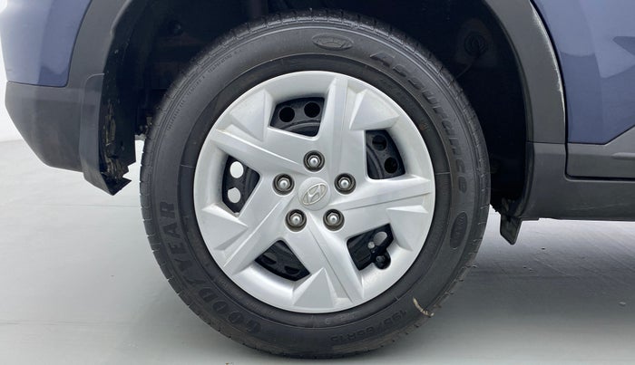 2021 Hyundai VENUE S MT 1.2 KAPPA, Petrol, Manual, 7,239 km, Right Rear Wheel