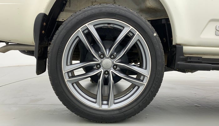 2019 Mahindra Scorpio S9, Diesel, Manual, 26,629 km, Right Rear Wheel