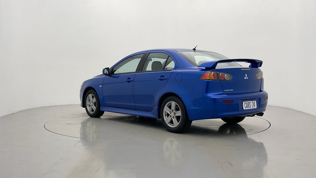 Left Back Diagonal (45- Degree) View