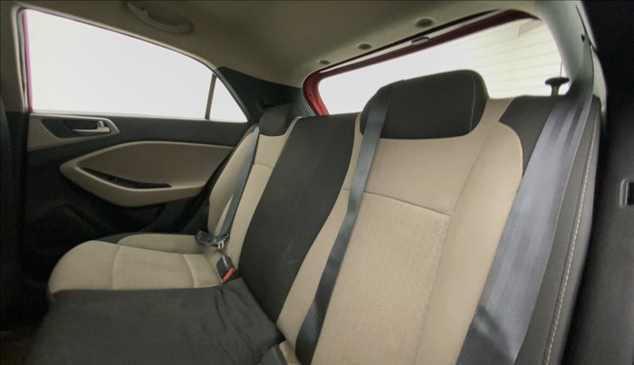 2014 Hyundai Elite i20 SPORTZ 1.2, Petrol, Manual, 63,788 km, Right Side Rear Door Cabin