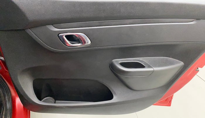 2019 Renault Kwid RXT 1.0, Petrol, Manual, 50,023 km, Driver Side Door Panels Control