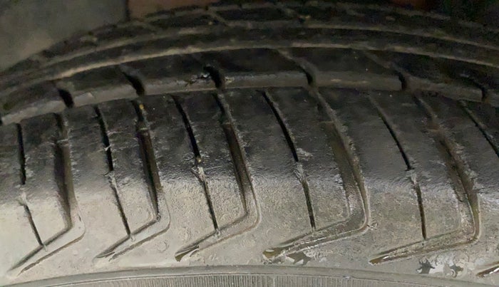 2019 Renault Kwid RXT 1.0, Petrol, Manual, 50,023 km, Left Front Tyre Tread