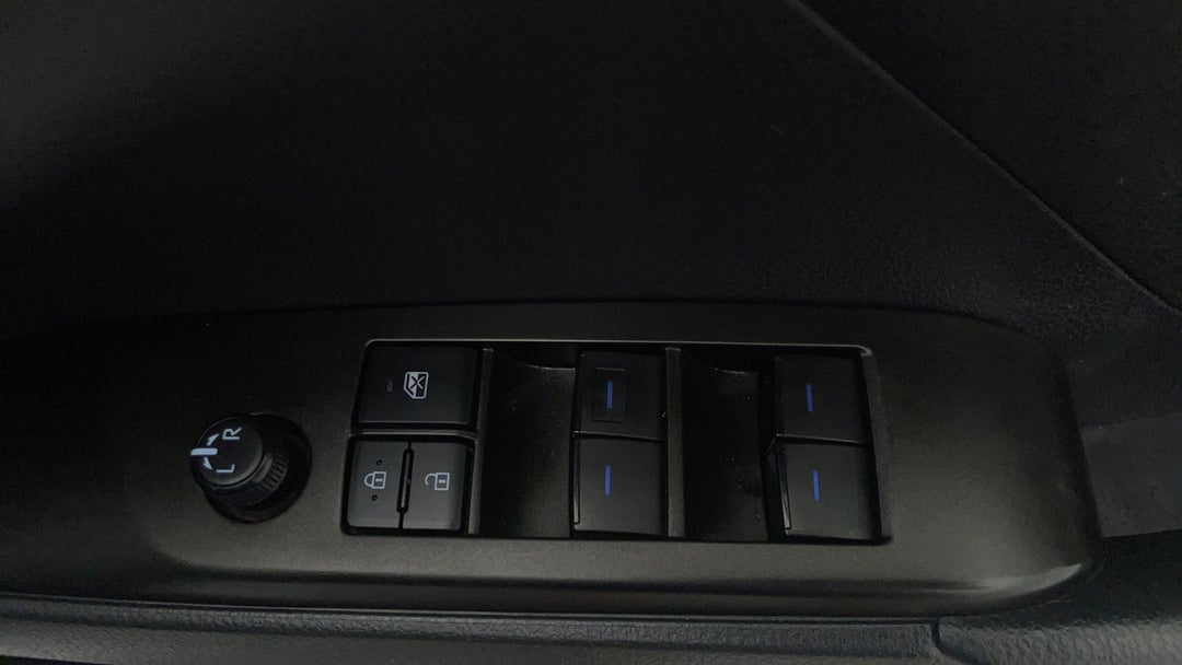 Drivers Side Door Panel Controls