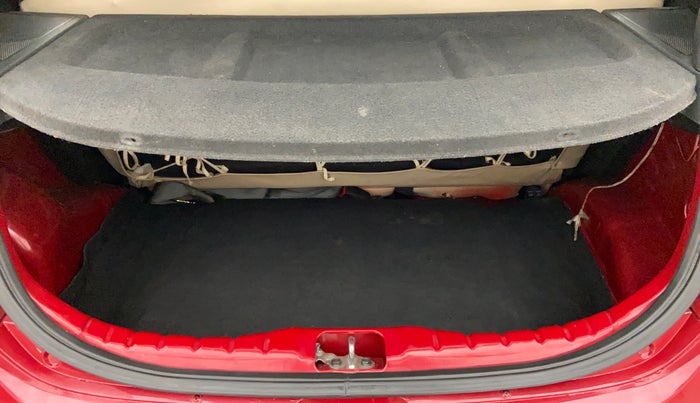 2014 Hyundai Eon SPORTZ, Petrol, Manual, 36,253 km, Boot Inside View
