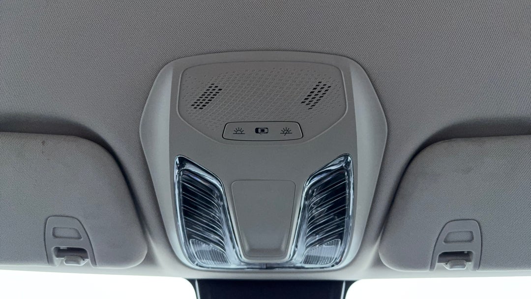 On-Roof Controls/Sunglass holder