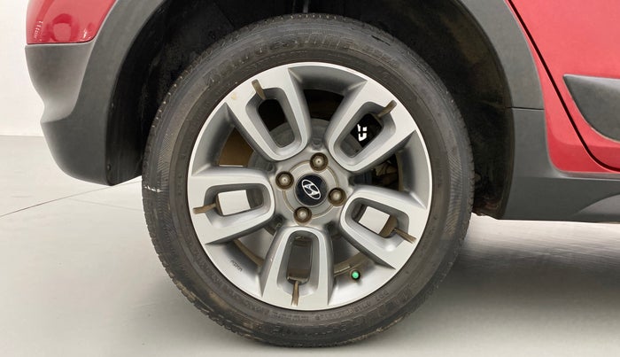 2016 Hyundai i20 Active 1.2 SX, Petrol, Manual, 33,340 km, Right Rear Wheel