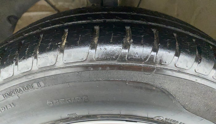 2019 Maruti Dzire VXI, Petrol, Manual, 53,912 km, Left Front Tyre Tread