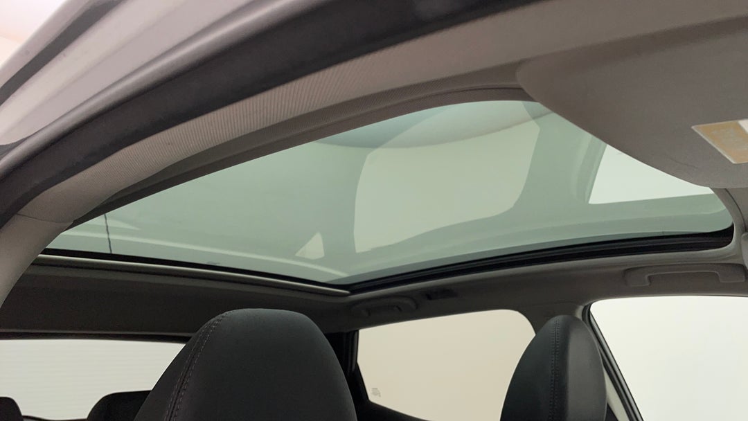 Interior Sunroof/Moonroof