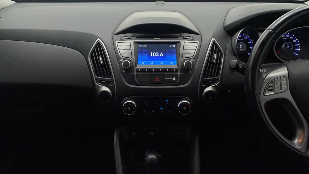 2015 Hyundai Ix35 Se (fwd), Automatic, 84774 km, Center Console