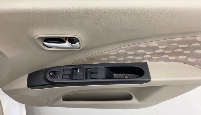 2015 Maruti Celerio ZXI, Petrol, Manual, 1,48,459 km, Driver Side Door Panels Control