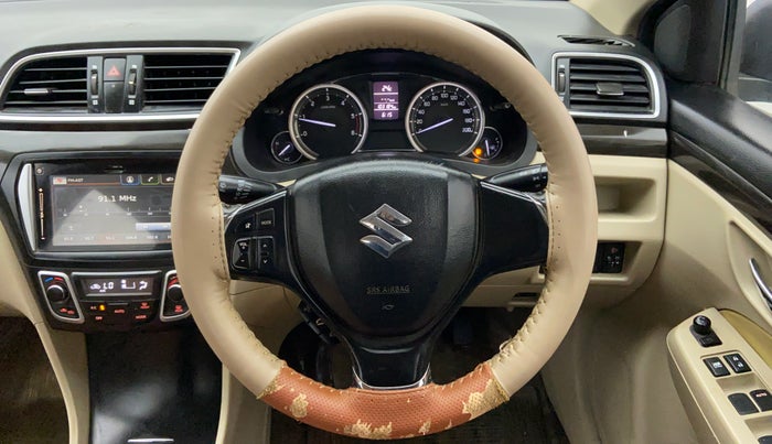 2015 Maruti Ciaz ZDI+, Diesel, Manual, 1,04,013 km, Steering Wheel Close Up