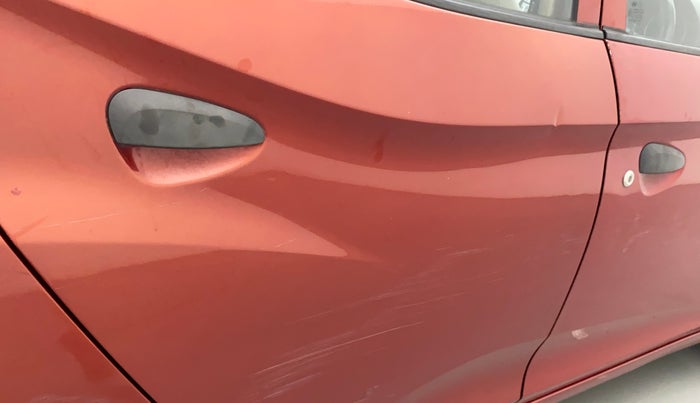 2012 Hyundai Eon MAGNA, Petrol, Manual, 1,10,149 km, Right rear door - Paint has faded