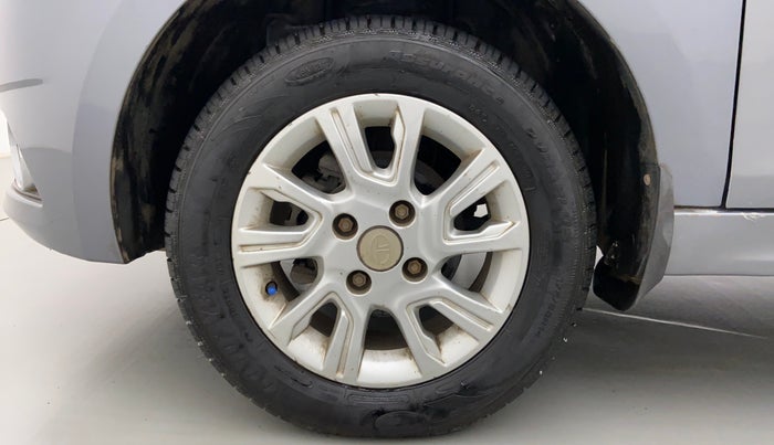 2018 Tata Tiago XZ PETROL, Petrol, Manual, 39,597 km, Left Front Wheel