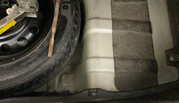 2011 Hyundai i20 SPORTZ 1.2, Petrol, Manual, 73,031 km, Boot floor - Slight discoloration