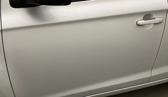 2011 Hyundai i20 SPORTZ 1.2, Petrol, Manual, 73,031 km, Front passenger door - Minor scratches