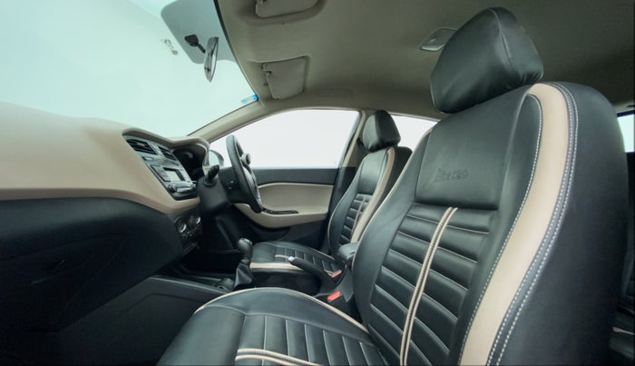 2017 Hyundai Elite i20 Magna Executive 1.2, Petrol, Manual, 36,171 km, Right Side Front Door Cabin