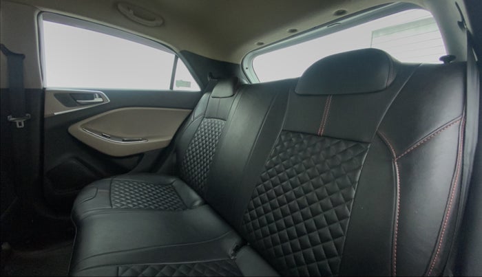 2019 Hyundai Elite i20 1.2 SPORTS PLUS VTVT, Petrol, Manual, 8,212 km, Right Side Rear Door Cabin
